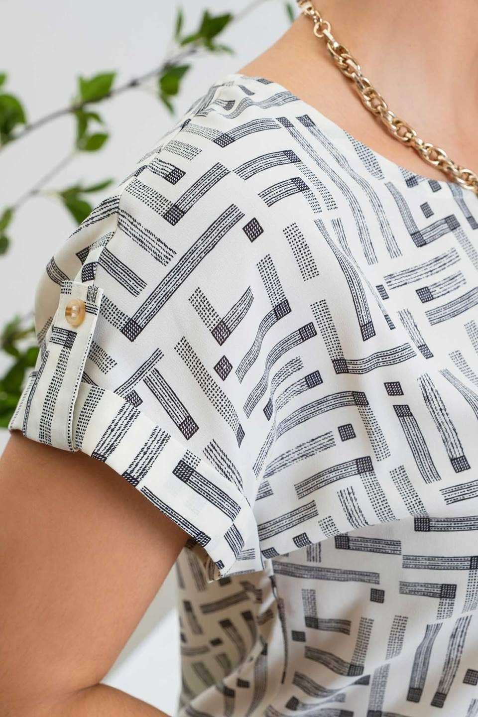 Linear Print Top ivory peach spring summer versatile